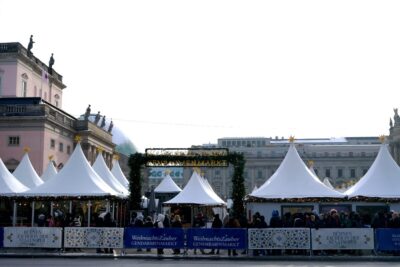 ジャンダルマン・マルクトのクリスマスマーケット(筆者撮影)